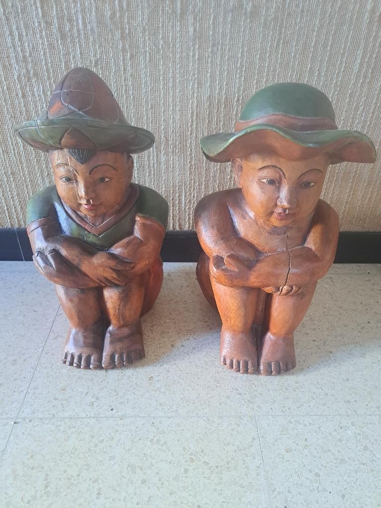 2 broertjes in beeld, Antiek en Kunst, Ophalen, Houtsnijwerk, Handgemaakt, 20 - 50 cm