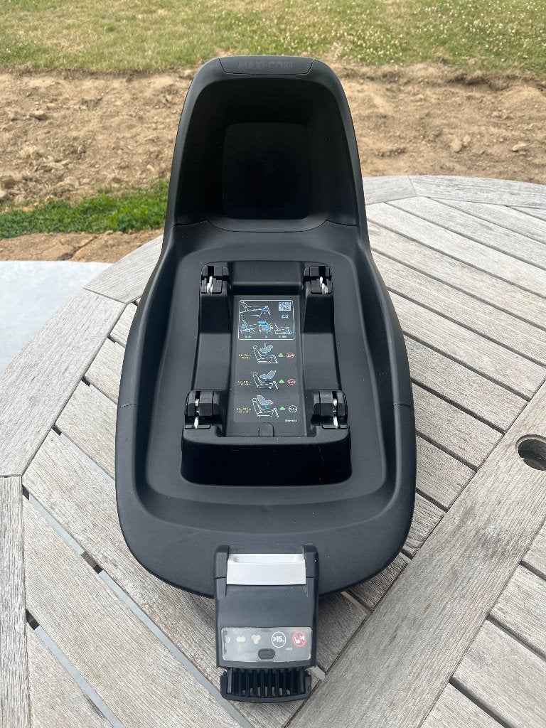 Base de siège auto Maxi Cosi FamilyFix 2 i-Size Isofix, Enfants & Bébés, Sièges auto, Comme neuf, Maxi-Cosi, Isofix, Enlèvement
