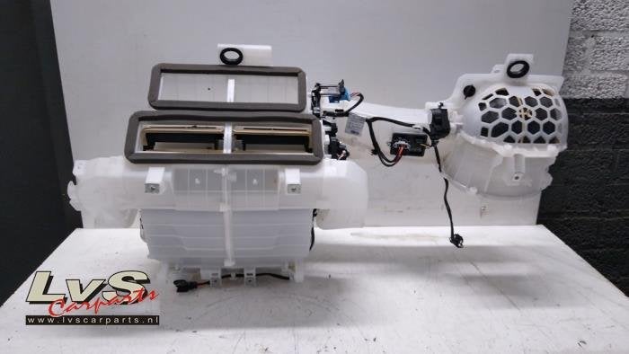 Boîtier chauffage d'un Peugeot Partner, Autos : Pièces & Accessoires, Climatisation & Chauffage, Peugeot, Utilisé, 3 mois de garantie