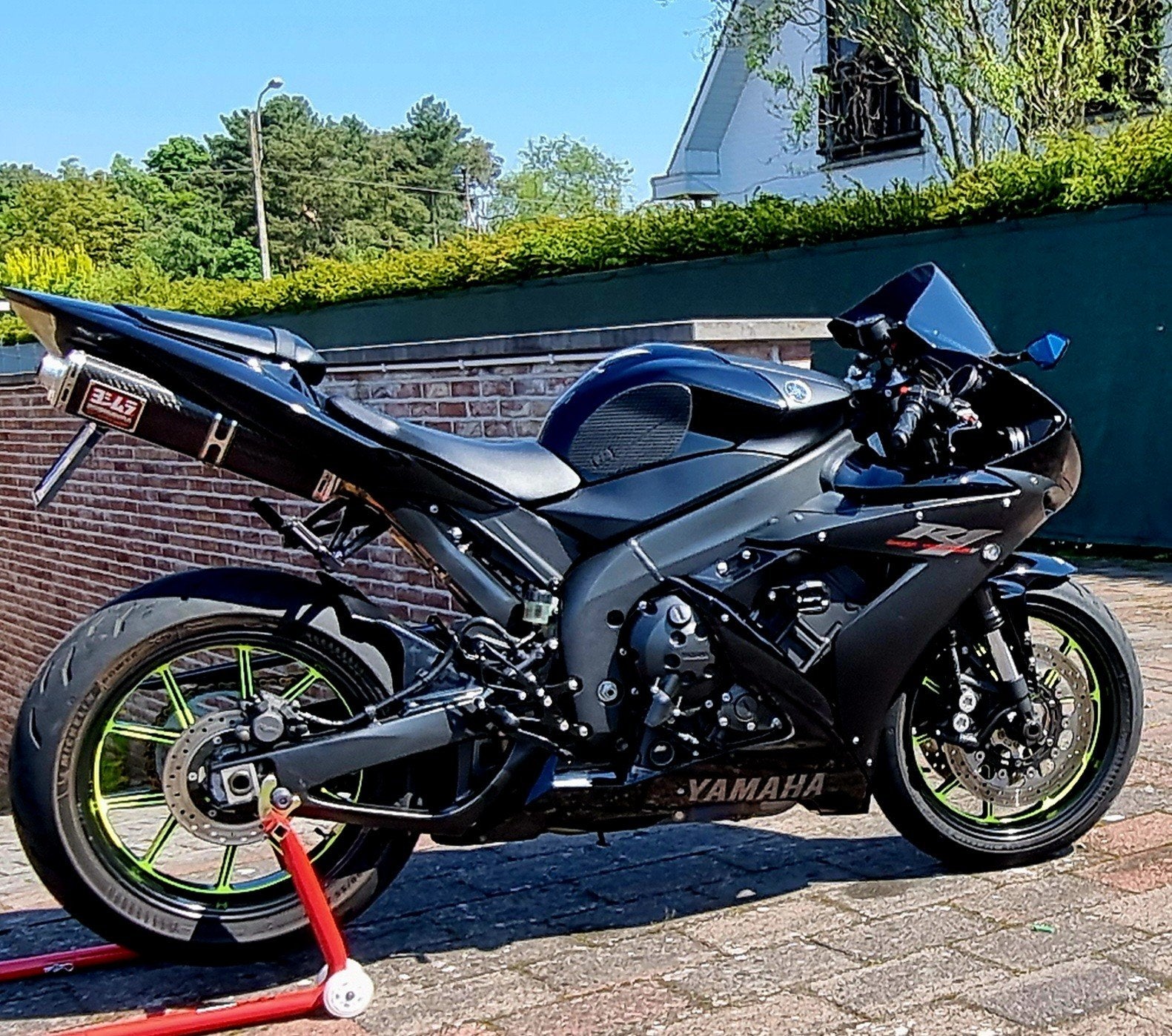 yamaha r1, Motoren, Ophalen