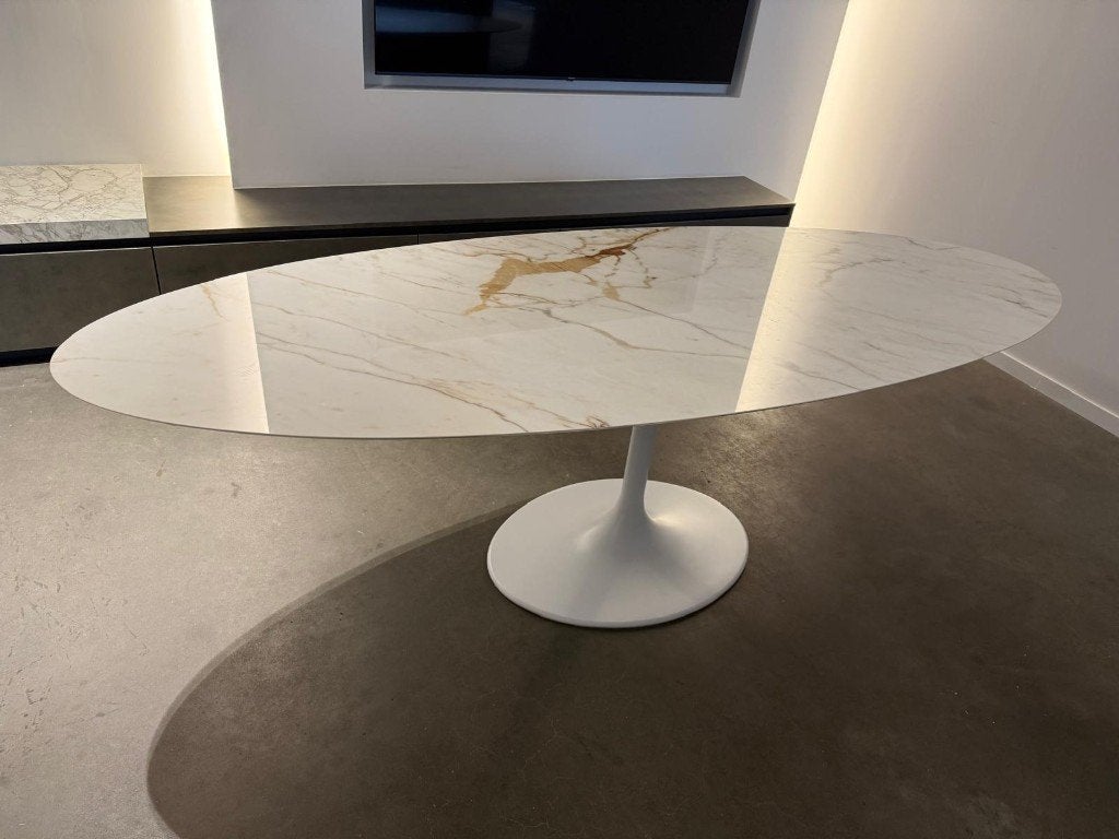 Tafel met blad in keramiek ( marmer-look ), Huis en Inrichting, Ophalen, Overige materialen, 50 tot 100 cm, Vijf personen of meer