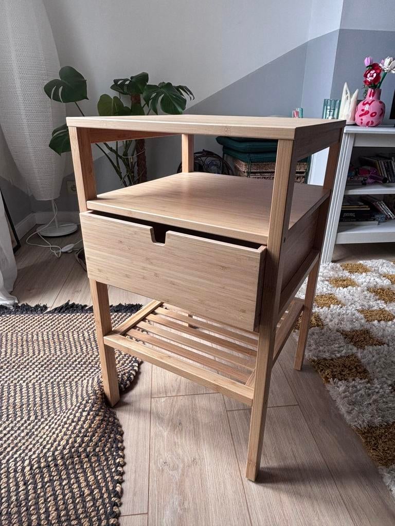 Table de chevet NORDKISA IKEA, Enlèvement, Comme neuf