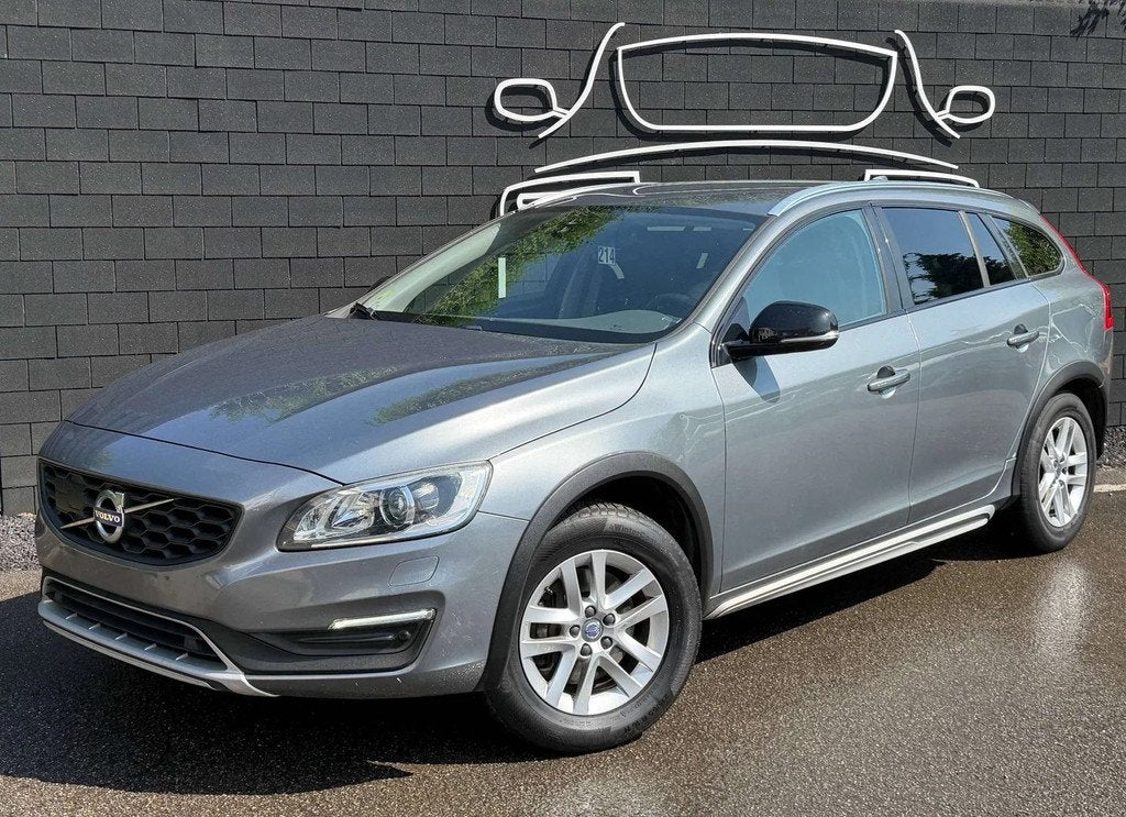 Volvo V60 Cross Country 2.0 D3+EXTRA SET WHEELS+NAVI+CAMERA+, Auto's, https://public.car-pass.be/vhr/4a3aa32d-5585-4d7c-b2fa-7895448c9b20
