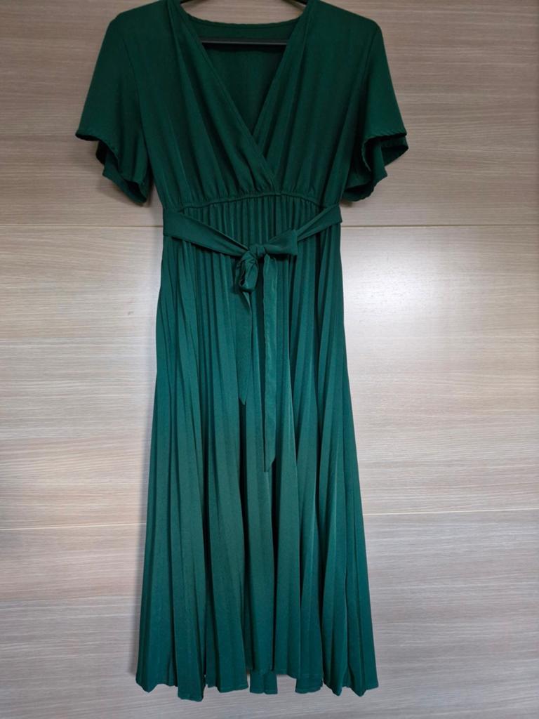 Feestjurk met plooitjes, kleur groen, maat L, Kleding | Dames, Overige typen, Maat 42/44 (L), Ophalen of Verzenden, Zo goed als nieuw