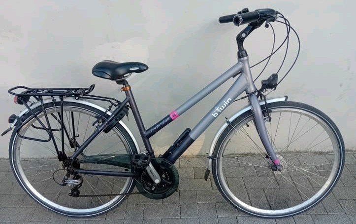 Damesfiets BTwin Riverside 28inch 24speed framemaat 50cm, Fietsen en Brommers, 28 inch, Gebruikt, Velgrem, 47 tot 50 cm