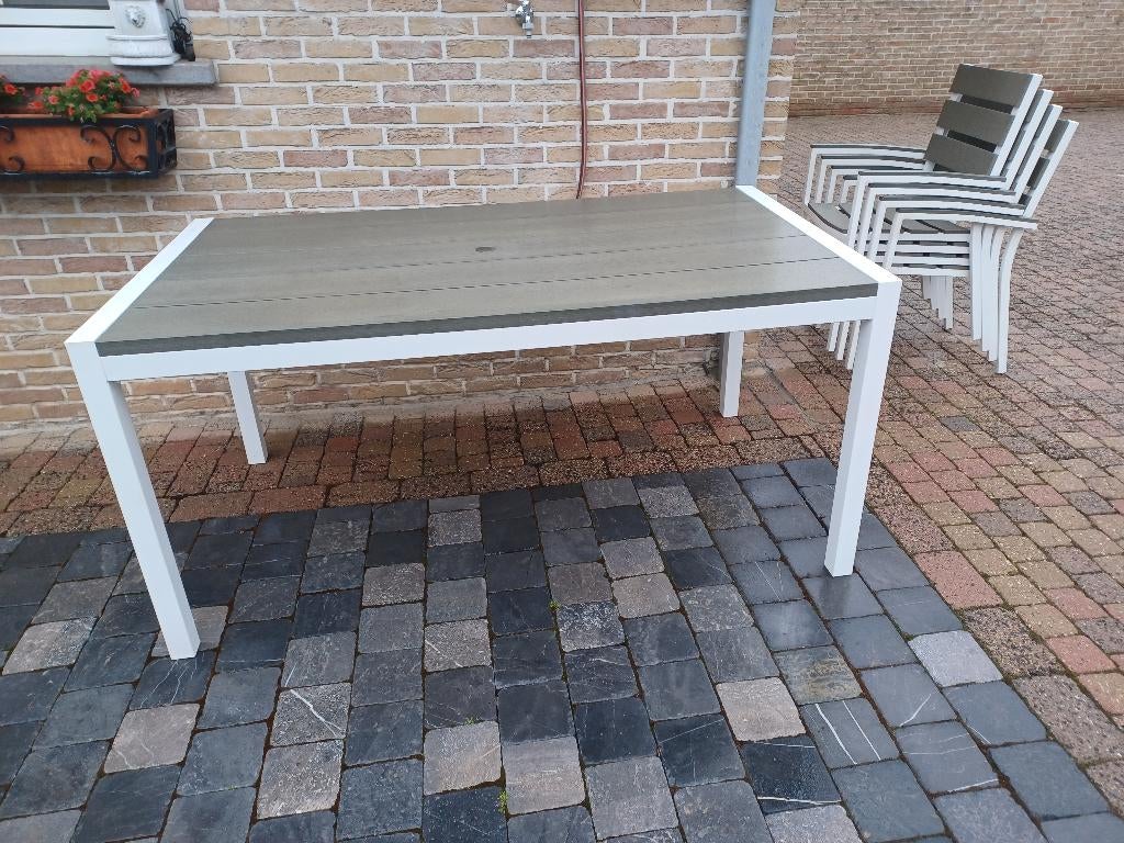 witte tuintafel en 4 bijpassende stoelen, Ophalen, Gebruikt, Rechthoekig