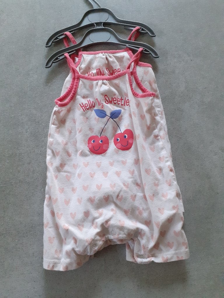 2 zomerse pakjes meisje maat 68, Kinderen en Baby's, Babykleding | Maat 68, Ophalen, Gebruikt, Meisje, Pakje