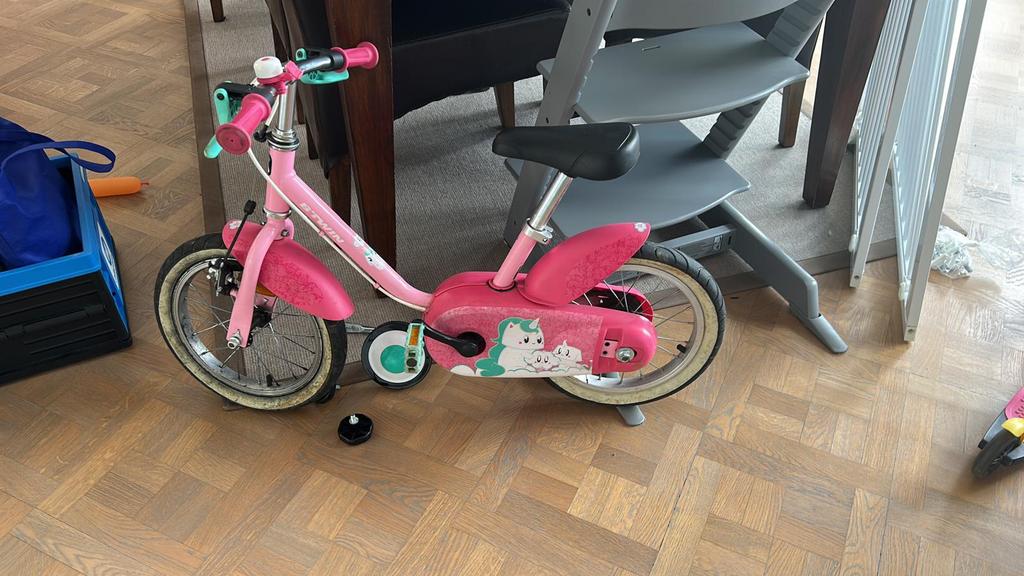 Meisjesfiets 14inch incl steunwieltjes, Fietsen en Brommers, Ophalen, Gebruikt, Minder dan 16 inch, Zijwieltjes