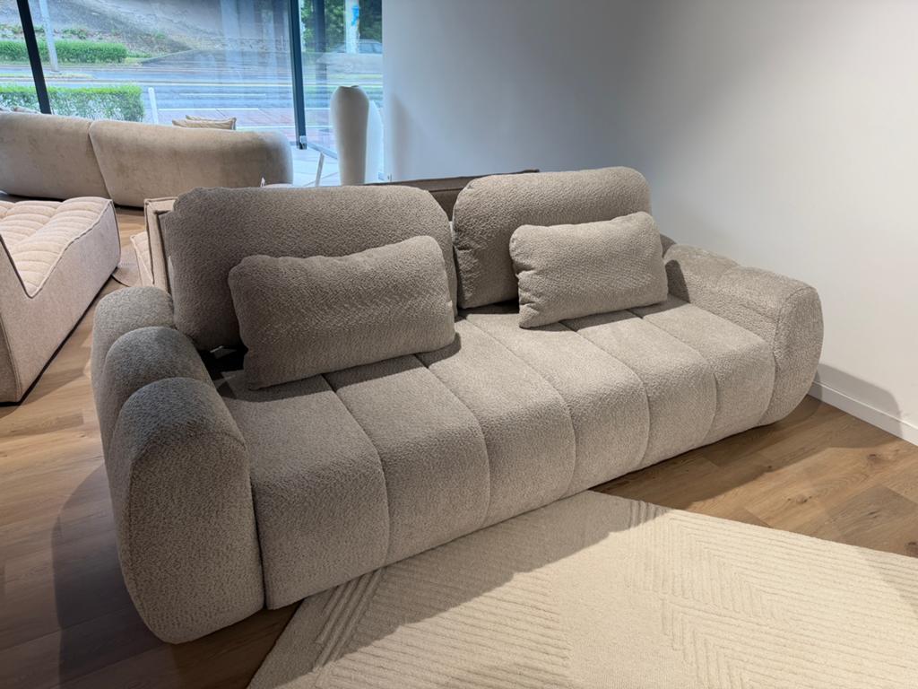 Slaapbank bouclé stof met opbergruimte NIEUW, Huis en Inrichting, Ophalen, Nieuw, Stof, Japandi Modern Scandinavisch