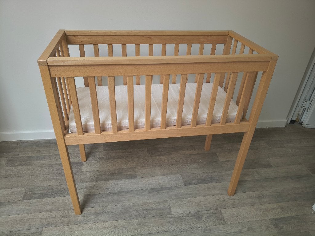 Kabouterbedje en peuterbedje met matrassen., Sommier à lattes, 85 à 100 cm, Enlèvement, Utilisé