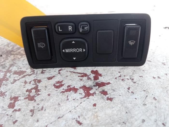 Commutateur (divers) d'un Toyota Avensis, -, -, 3 mois de garantie, Toyota