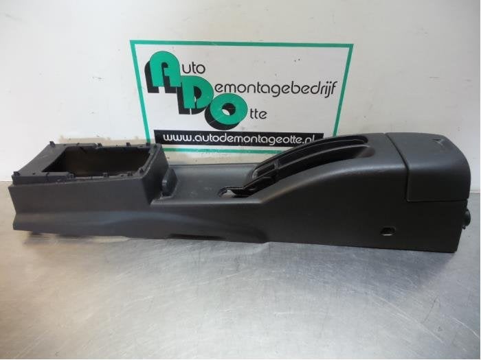 Console centrale d'un Nissan Note (Note 06-), -, 3 mois de garantie, Utilisé, -