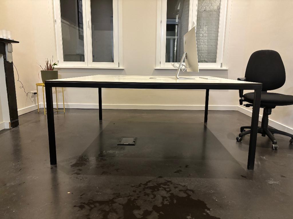 Bureau / vergadertafel - 2 stuks te koop voor 50 euro elk., Werkplek, Ophalen, Gebruikt, Bureau