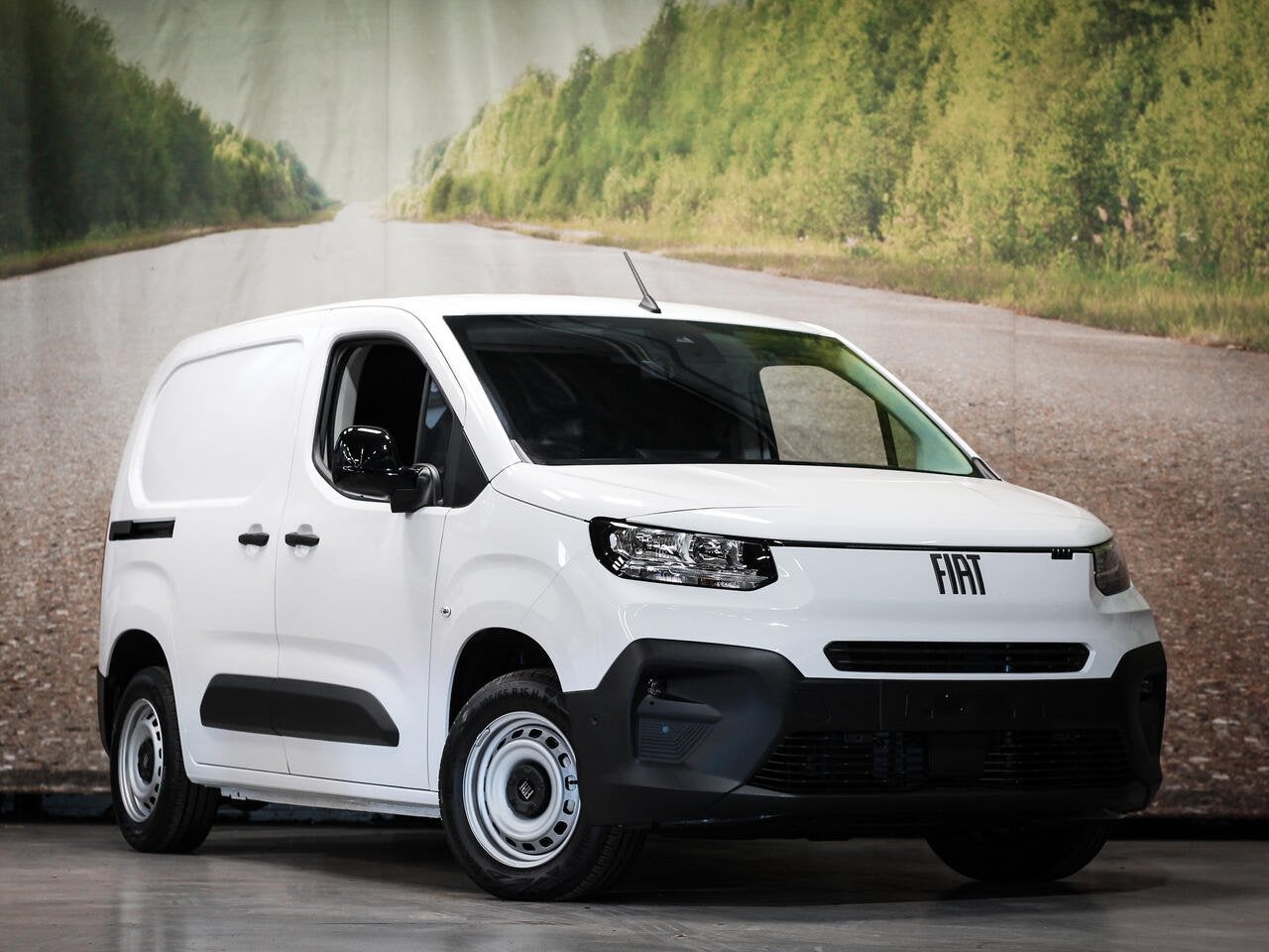 Fiat Doblo L1 H1, Auto's, Bestelwagens en Lichte vracht, 75 kW, Zwart, 0 kg, Wit