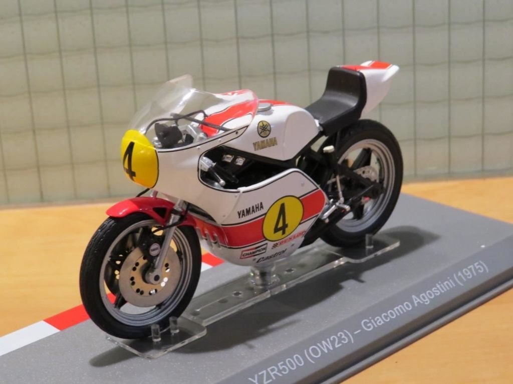 Giacomo Agostini Yamaha YZR500 OW23 1975 1:18, Enlèvement ou Envoi, Neuf, Moteur, Autres marques