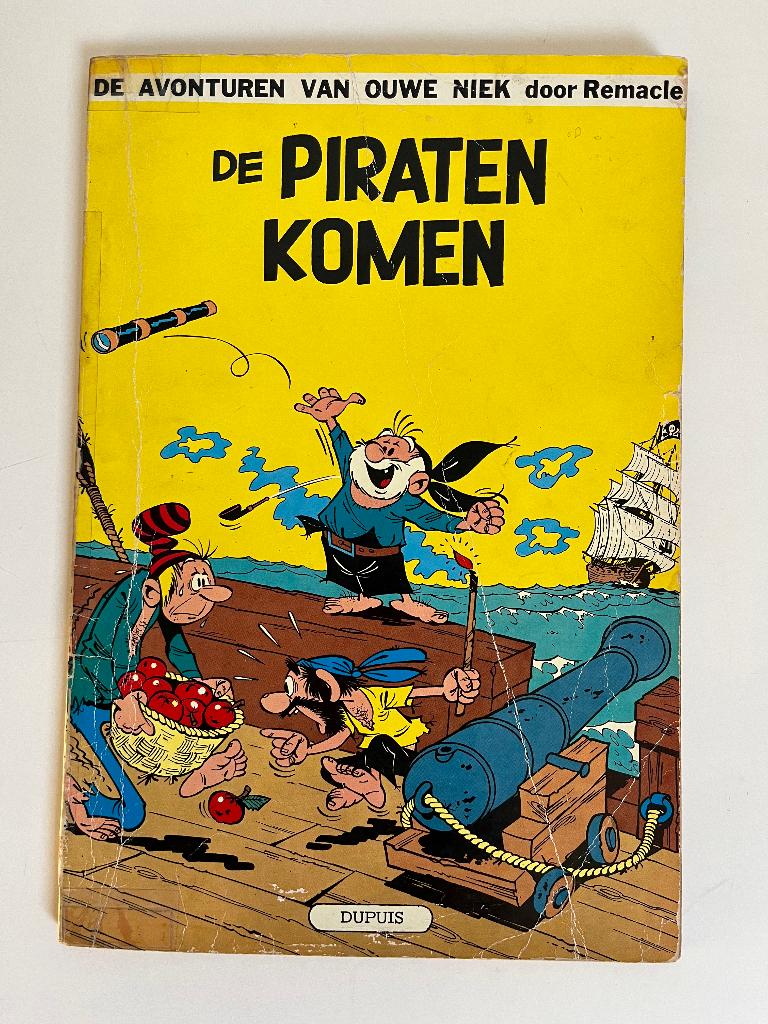 Ouwe Niek en Zwartbaard 1 - De Piraten Komen - 1edr, Boeken, Verzenden