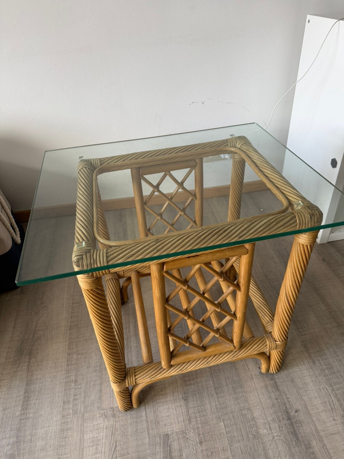 Vintage salontafel glas + riet, Enlèvement, Utilisé, Verre