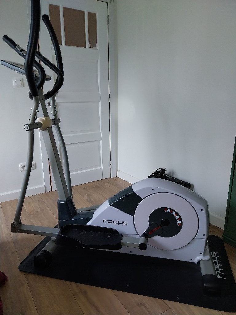CROSSTRAINER FOCUS FOX3, Enlèvement, Utilisé, Autres matériaux, Vélo elliptique