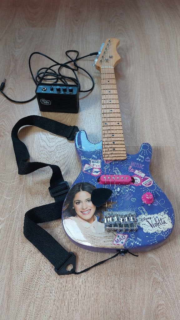 Guitare électrique Disney Violetta + ampli – Bon état, Ophalen, Overige figuren, Gebruikt, Overige typen