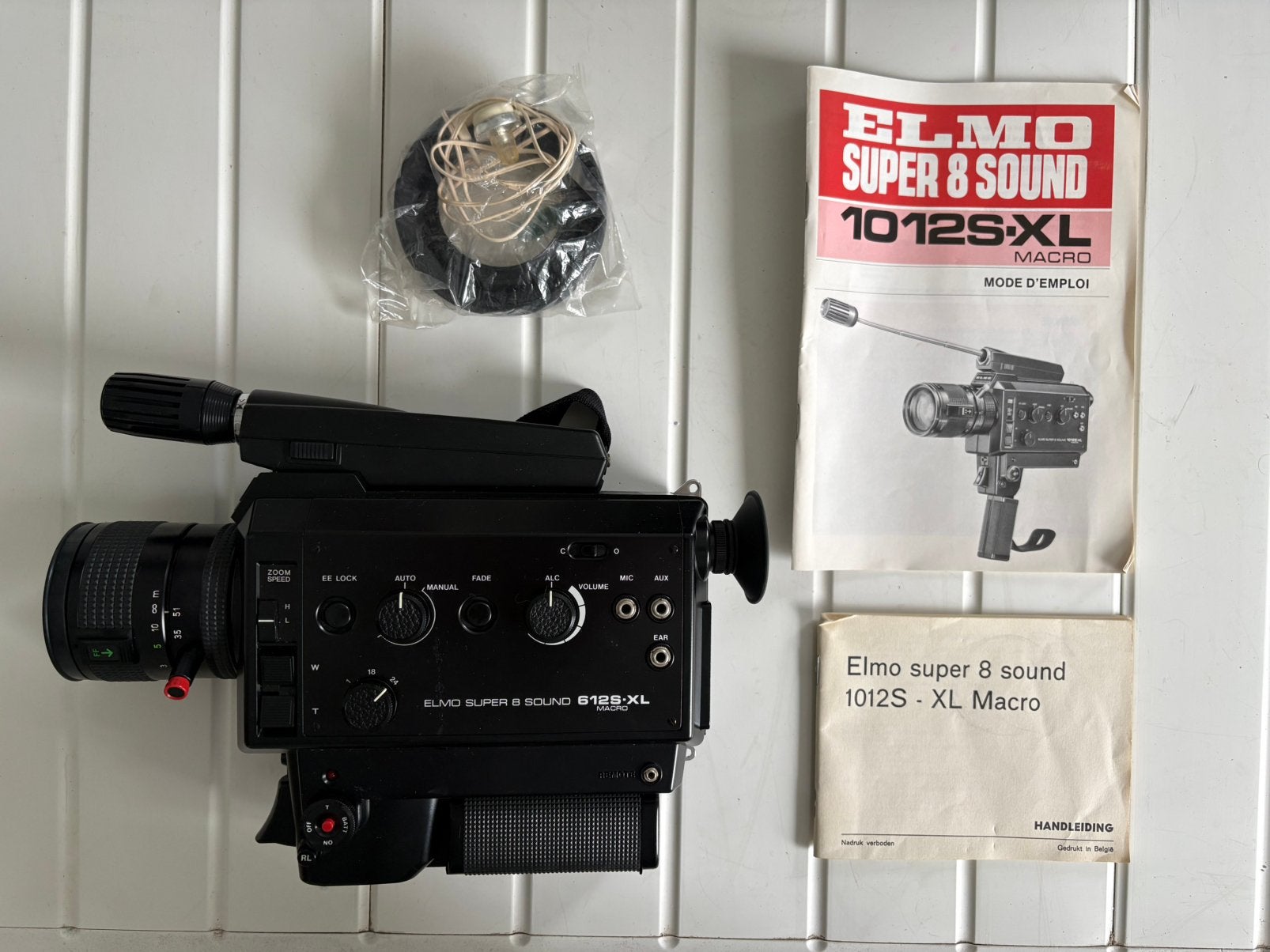 Elmo Super-8 film camera, Enlèvement, Caméra