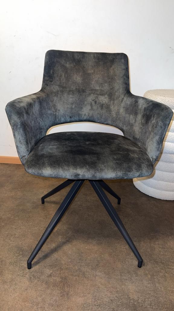 4 eetkamerstoelen te koop, Ophalen, Zo goed als nieuw, Stof