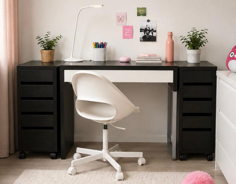 Bureau Micke Ikea inclusief 2 ladeblokken, Ophalen, Zo goed als nieuw