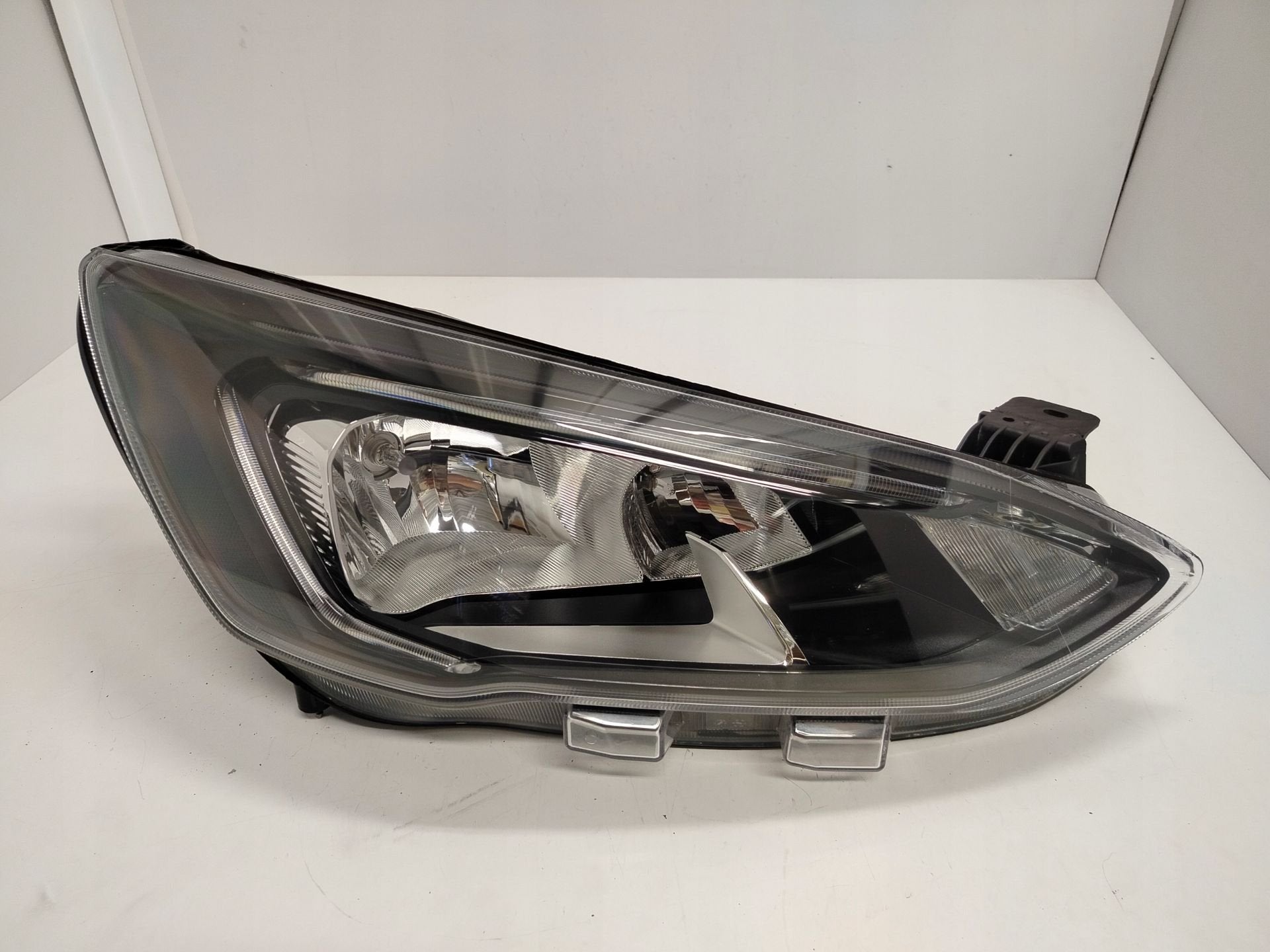 Ford Focus Koplamp JX7B-13W029-CE, Gebruikt, Info@ford.com, Ford, Ford Motor Company