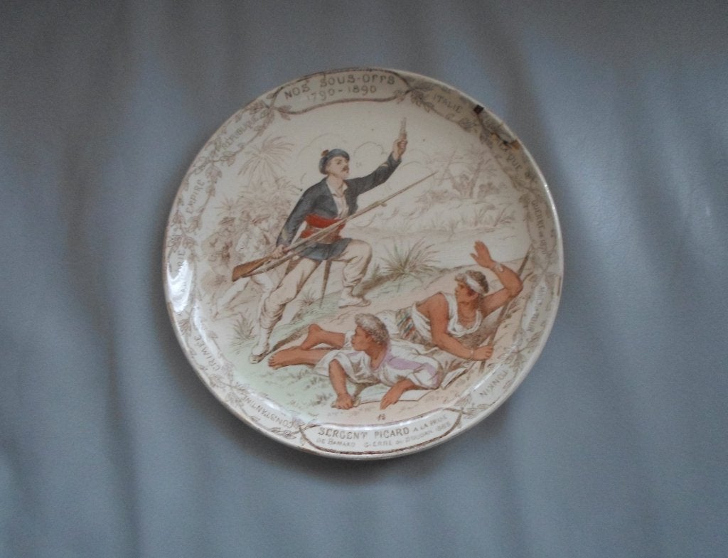 Assiette Creil Montereau du XIXe siècle 1790-1890, Enlèvement