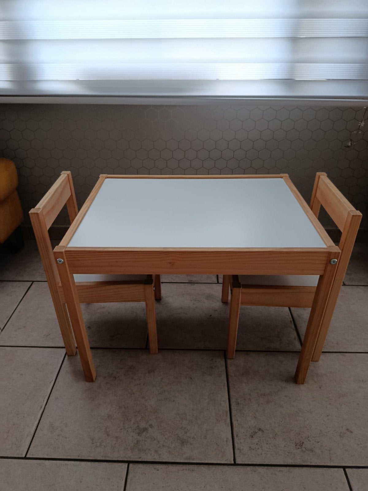 tafeltje + twee stoeltjes, Kinderen en Baby's, Ophalen, Stoel(en)