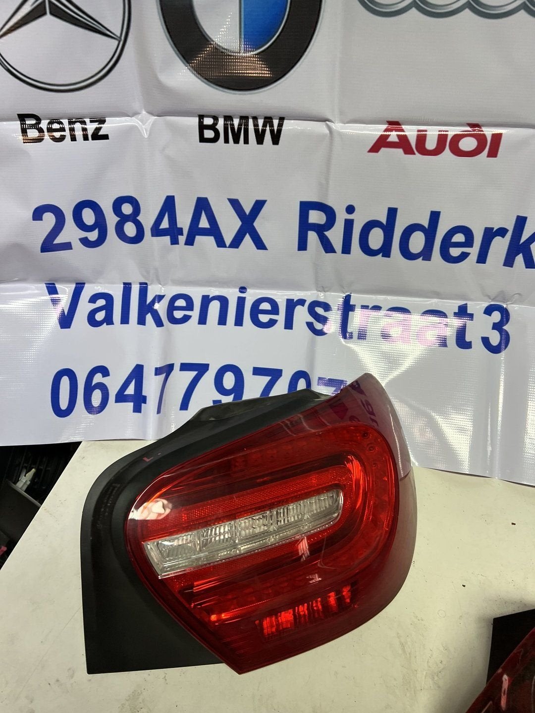 Achterlicht rechts Mercedes A-klasse 2012-2018, Autos : Pièces & Accessoires, Utilisé, -, -, Enlèvement ou Envoi