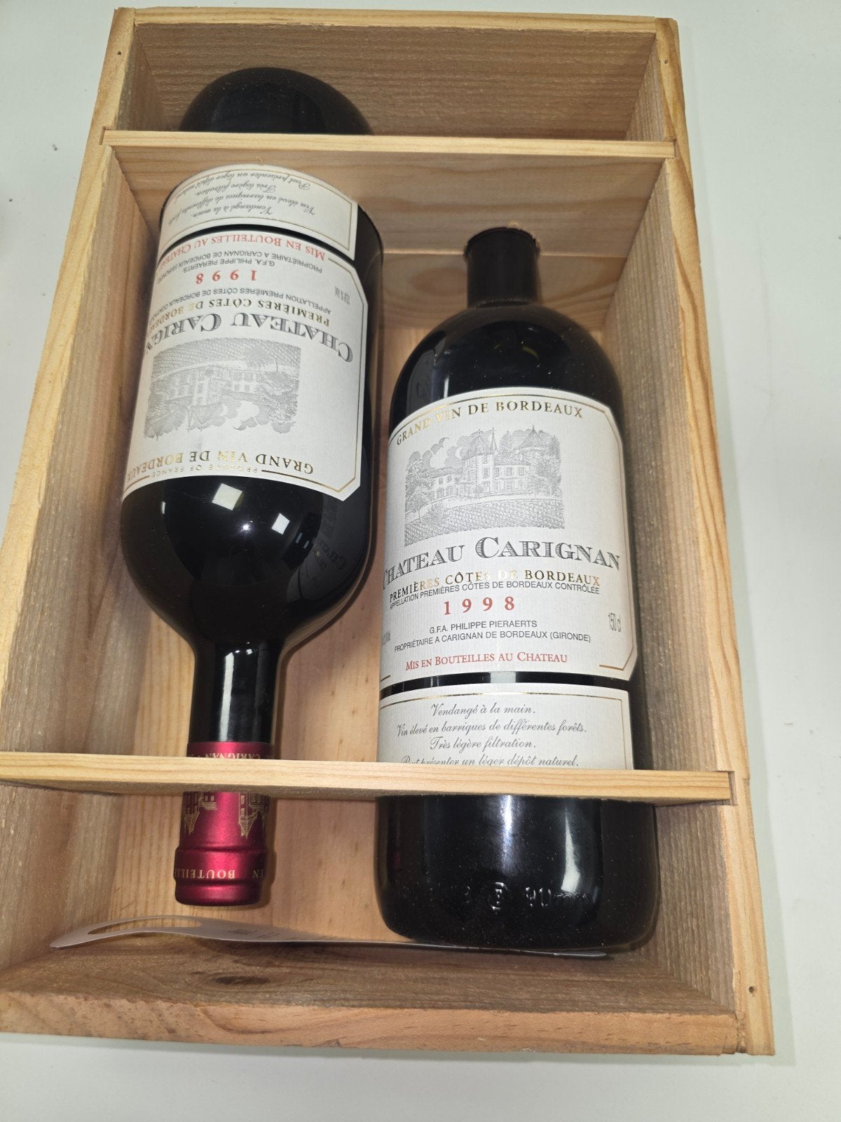 Originele houten kist met 2 magnumflessen (150 cl) Château C, Ophalen