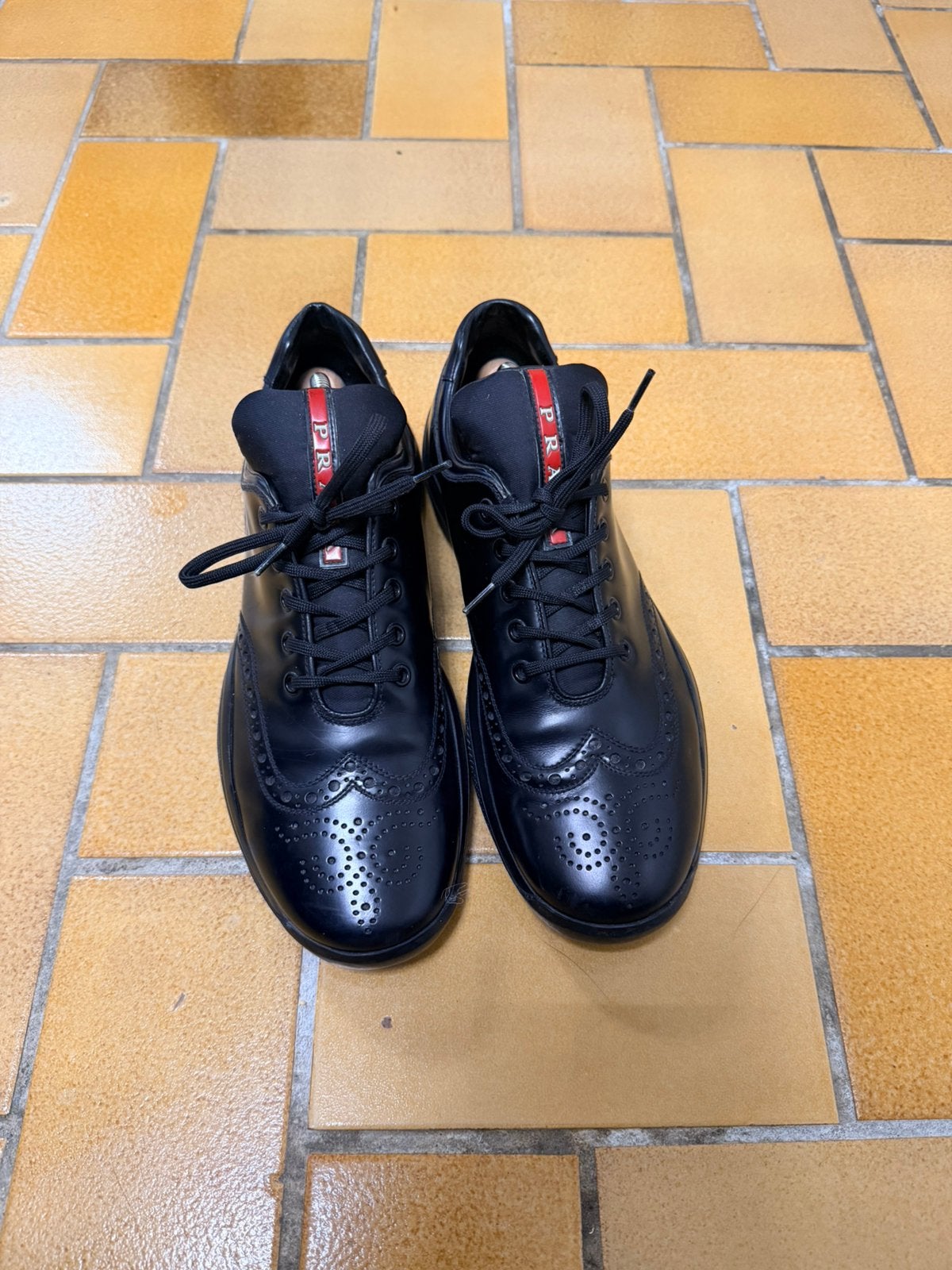 Prada America’s Cup Brogue Limited Edition Taille 41, Kleding | Heren, Schoenen, Ophalen of Verzenden, Zo goed als nieuw, Zwart
