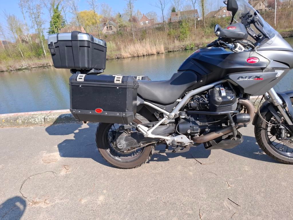 Moto Guzzi Stelvio 2014, Motoren, Particulier