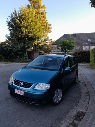 VW Touran, Autos, Achat, Entretenue par le concessionnaire, 5 portes, Particulier