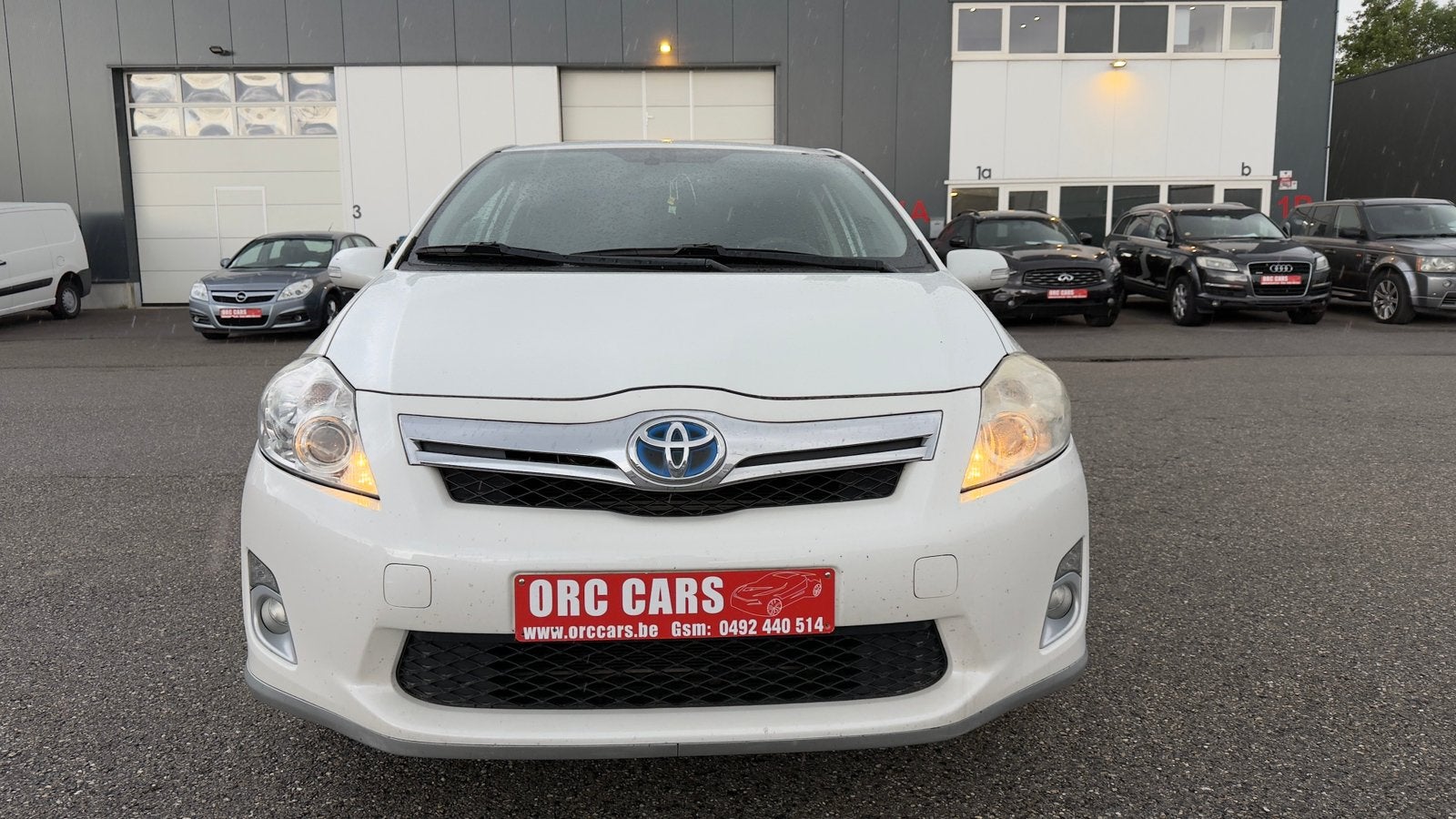 Toyota Auris 1.8 VVT-i Benzine HYBRIDE Automaat  Executive, Auto's, Automaat, Testrit aan huis, Stof, 4 cilinders