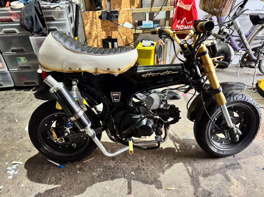 Honda dax, Ophalen, Klasse B (45 km/u), Zo goed als nieuw, 4 versnellingen