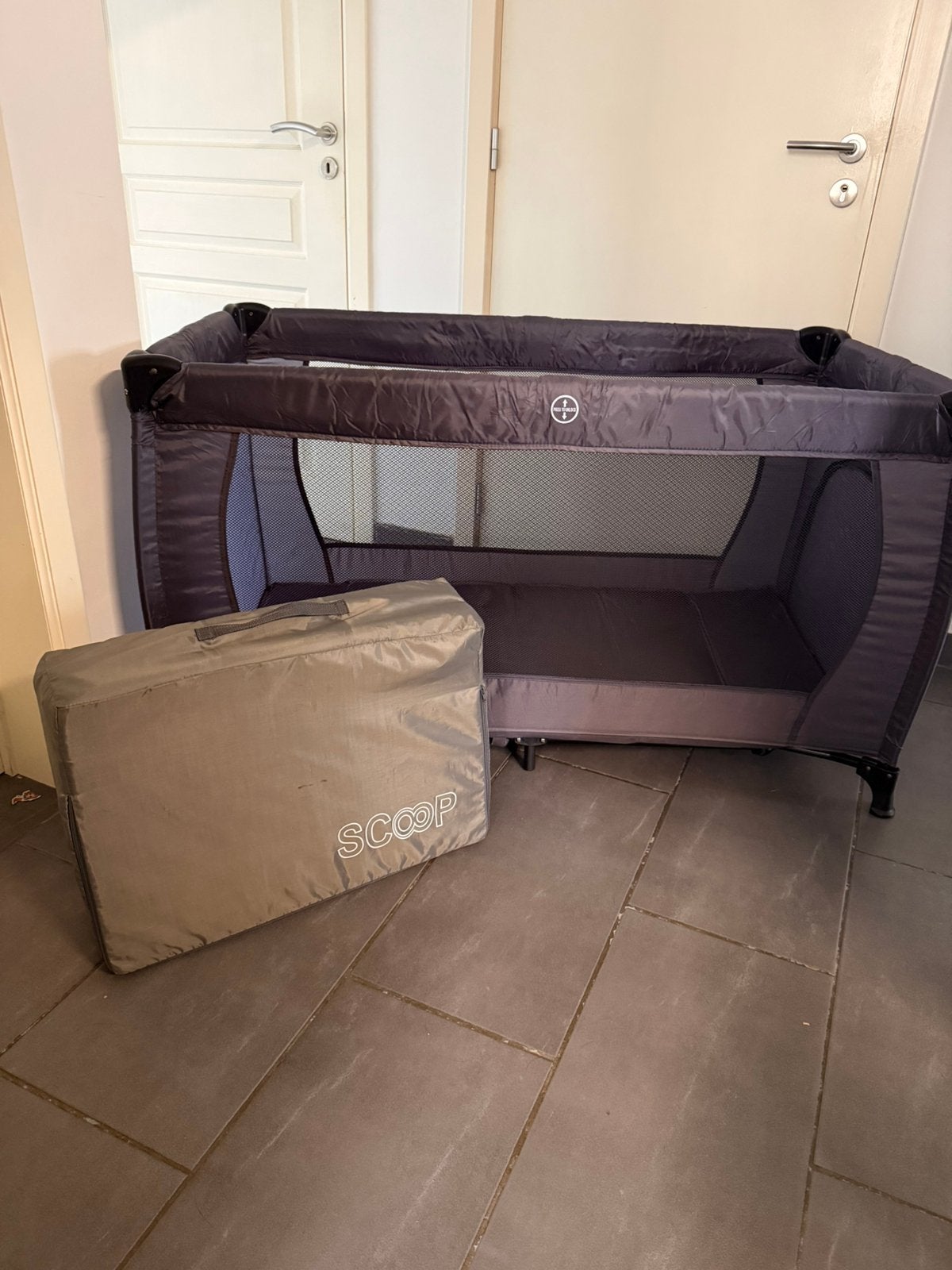 Reisbed met matras, Ophalen, Gebruikt, Reisbedje