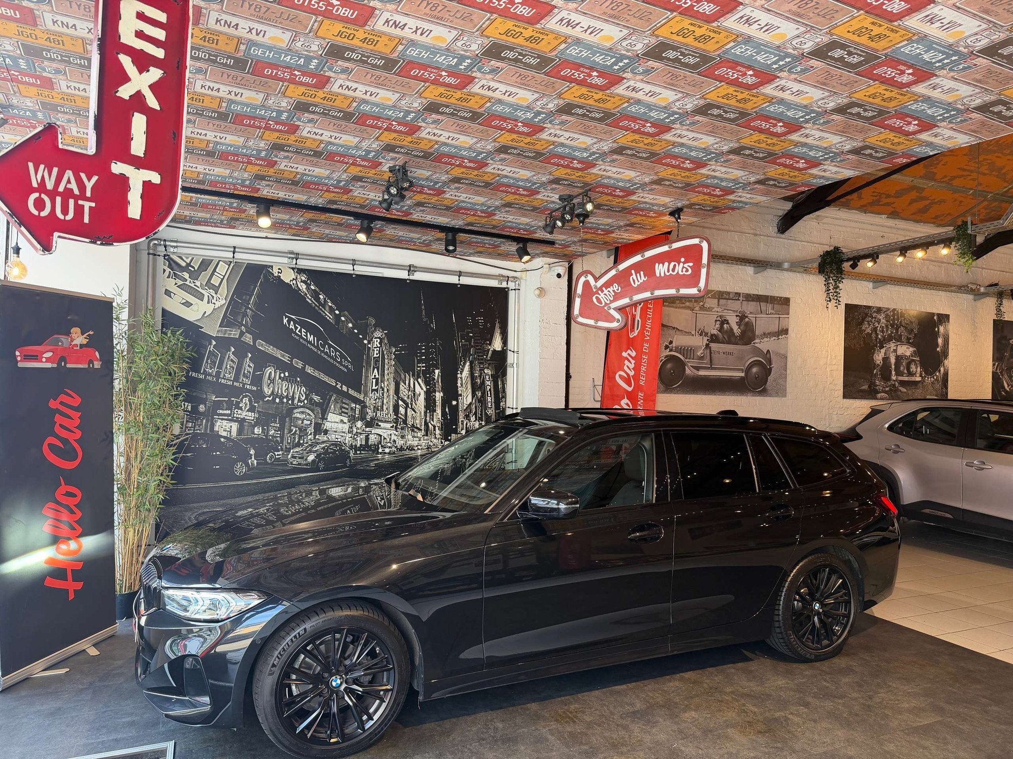 BMW 3 Serie 318 Touring 318iA * FULL BLACK * PANO * CUIRS *, Cuir, Achat, Euro 6, Noir