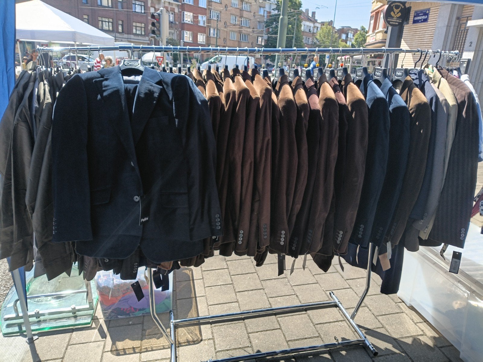 Lot de 60 Blazer vestes Pellini neuf avec 🏷, Brun