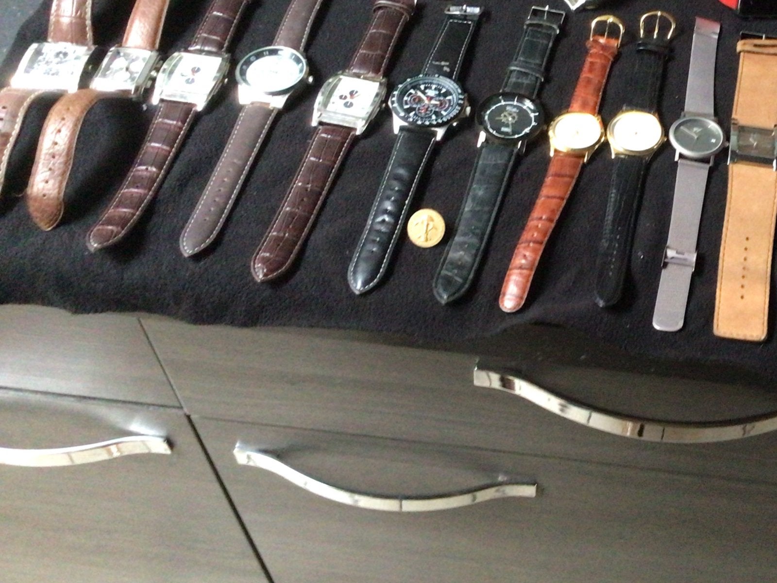 Lot de 20 montres vendu en lot prix 200€ prix ferme, Enlèvement ou Envoi, Comme neuf