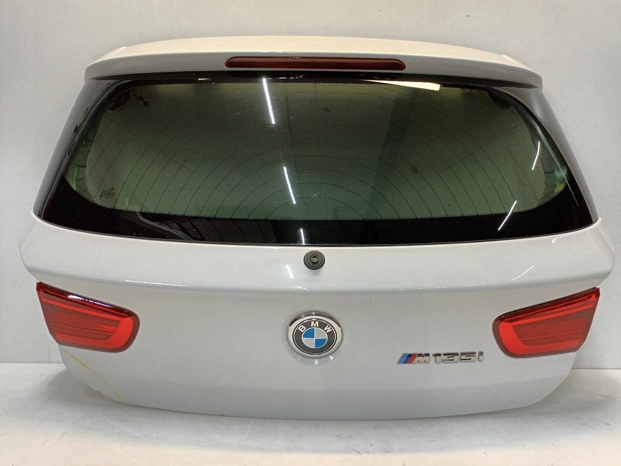 Achterklep BMW M1, Onderdelen@venauto.nl, Van der Ven Autorecycling B.V., Arrière, Ettenseweg 76, 4706 PB Roosendaal, The Netherlands