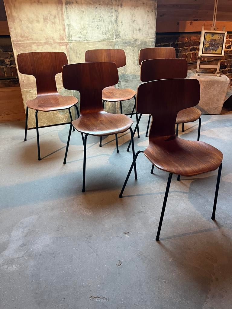 Chaise Fritz Hansen Hammer - Chaise en T 3103, Maison & Meubles, Brun, Enlèvement, Bois, Vintage design deens scandinavisch fritz hansen arne jacobsen