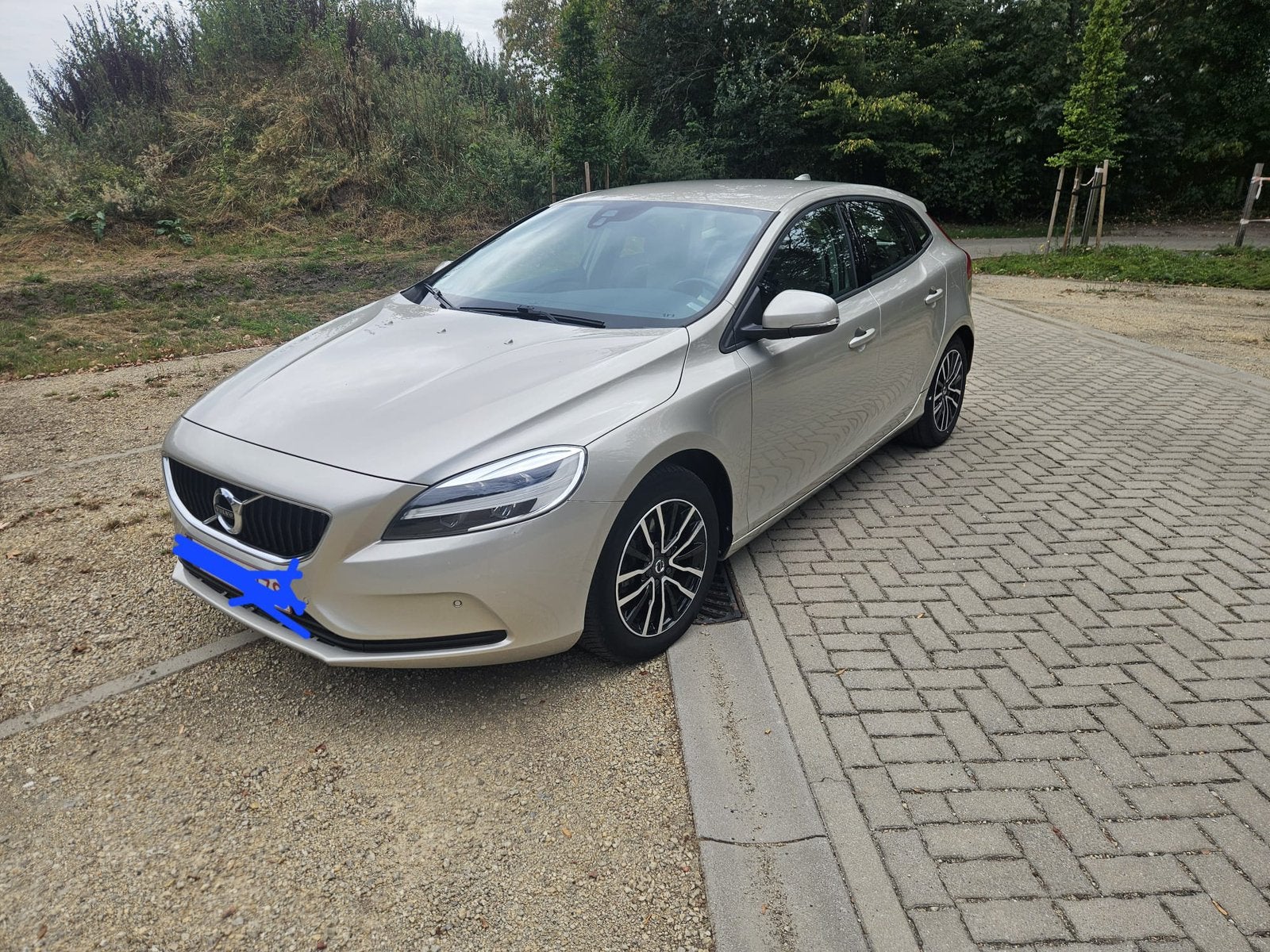 Volvo v40 benzine automaat euro 6D, Auto's, Euro 6, 4 cilinders, 1600 cc, 5 zetels