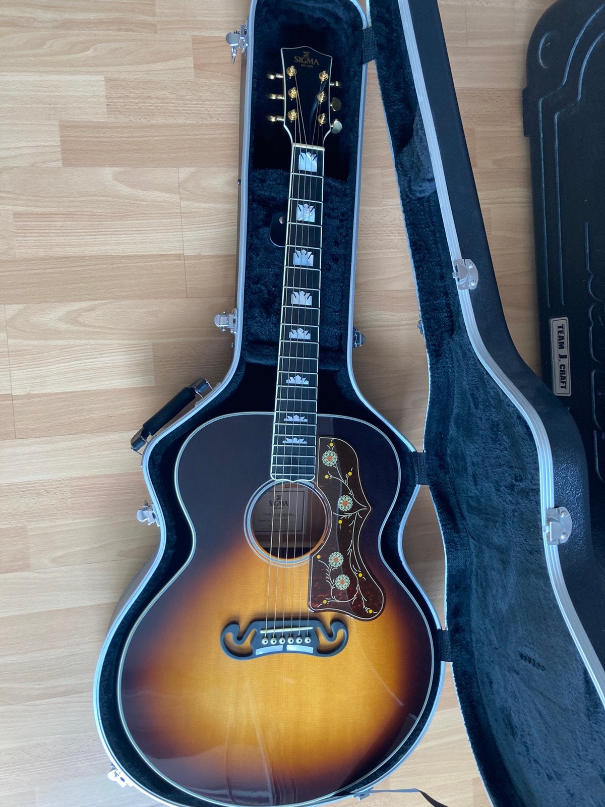 Sigma Jumbo GJA-SG200+, Muziek en Instrumenten, Snaarinstrumenten | Gitaren | Akoestisch, Ophalen, Nieuw