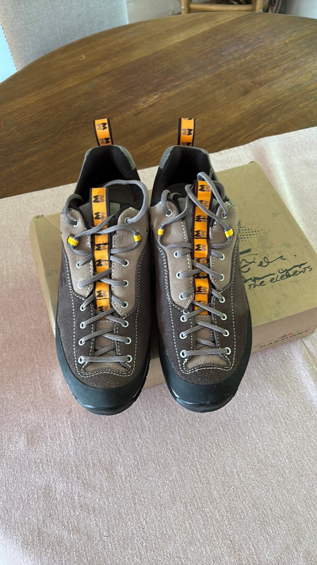 GARMONT chaussures de marche 42, Vêtements | Hommes, Chaussures, Enlèvement ou Envoi, Autres couleurs, Neuf, Chaussures de marche