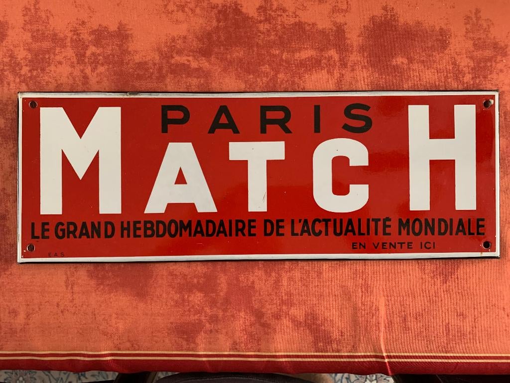 Plaque émaillée Presse PARIS MATCH, Enlèvement ou Envoi, Utilisé, Panneau publicitaire