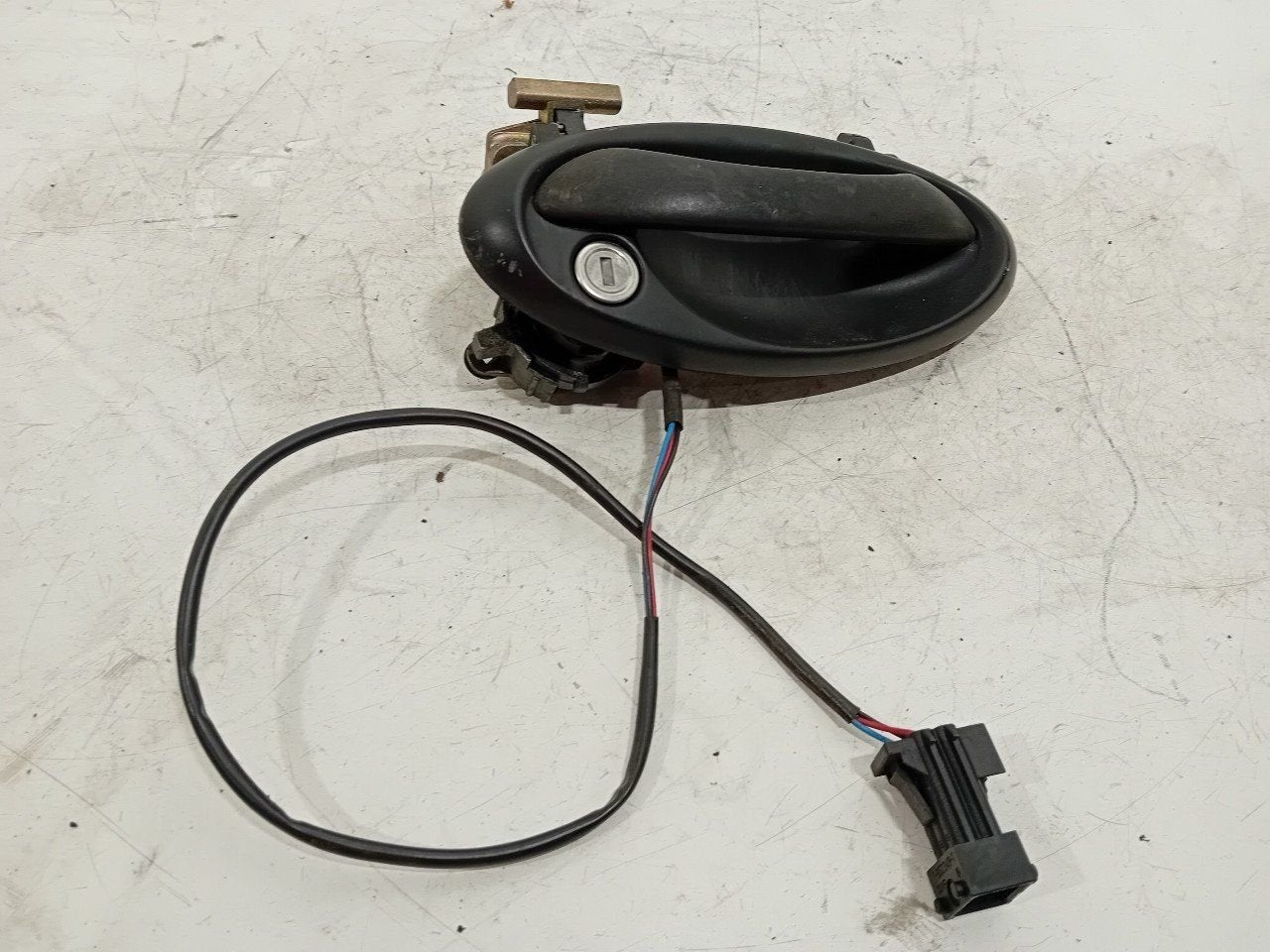 Portiergreep rechts voor Saab 9-3, Onderdelen@venauto.nl, Van der Ven Autorecycling B.V., Gebruikt, Ettenseweg 76, 4706 PB Roosendaal, The Netherlands