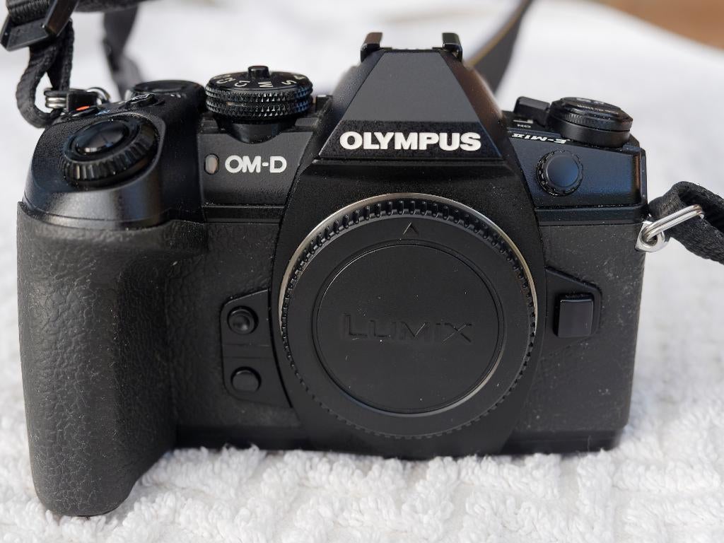 Olympus OM-D E-M1 Mk II, TV, Hi-fi & Vidéo, Appareils photo numériques, Comme neuf, Olympus, Enlèvement ou Envoi