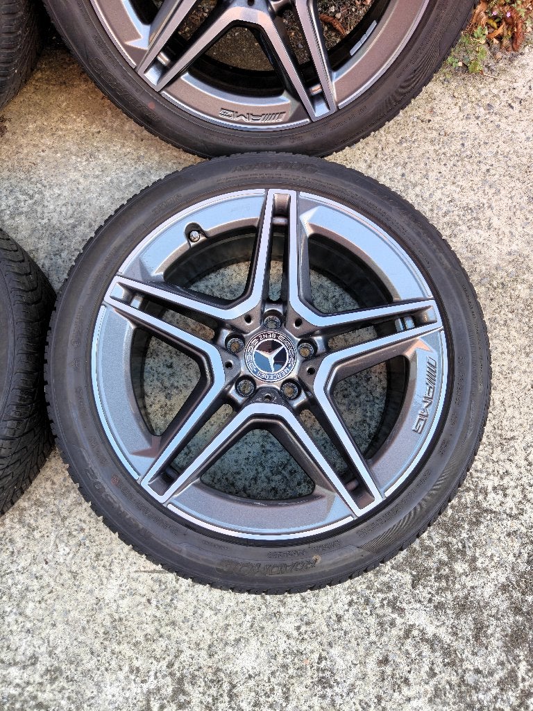 Jantes AMG en 18 pouce - avec pneus, Pneus et Jantes, 245 mm, 4 Saisons, Véhicule de tourisme