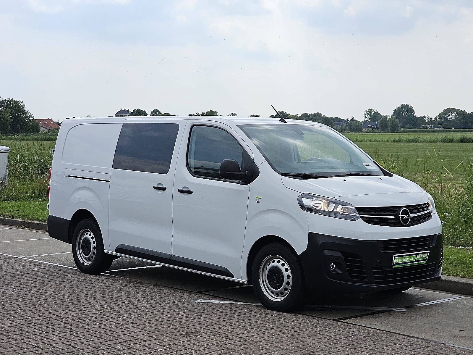 Opel Vivaro 2.0 CDTI L2H1 Edition VXEVFEHTMP7822028, Autos, 145 ch, Achat, Entreprise, Alarme